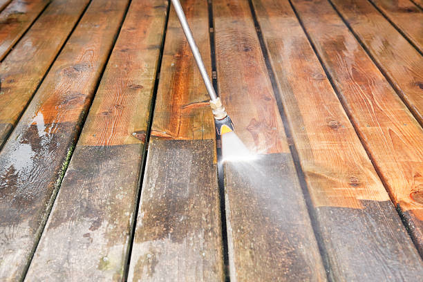 Best Residential Pressure Washing in Menands, NY